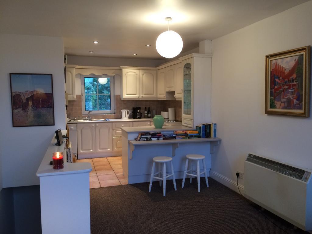 Heart Of Kinsale Villa Phòng bức ảnh