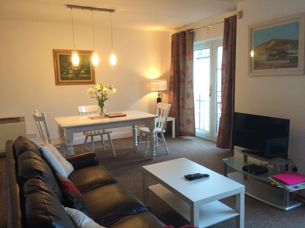Heart Of Kinsale Villa Phòng bức ảnh